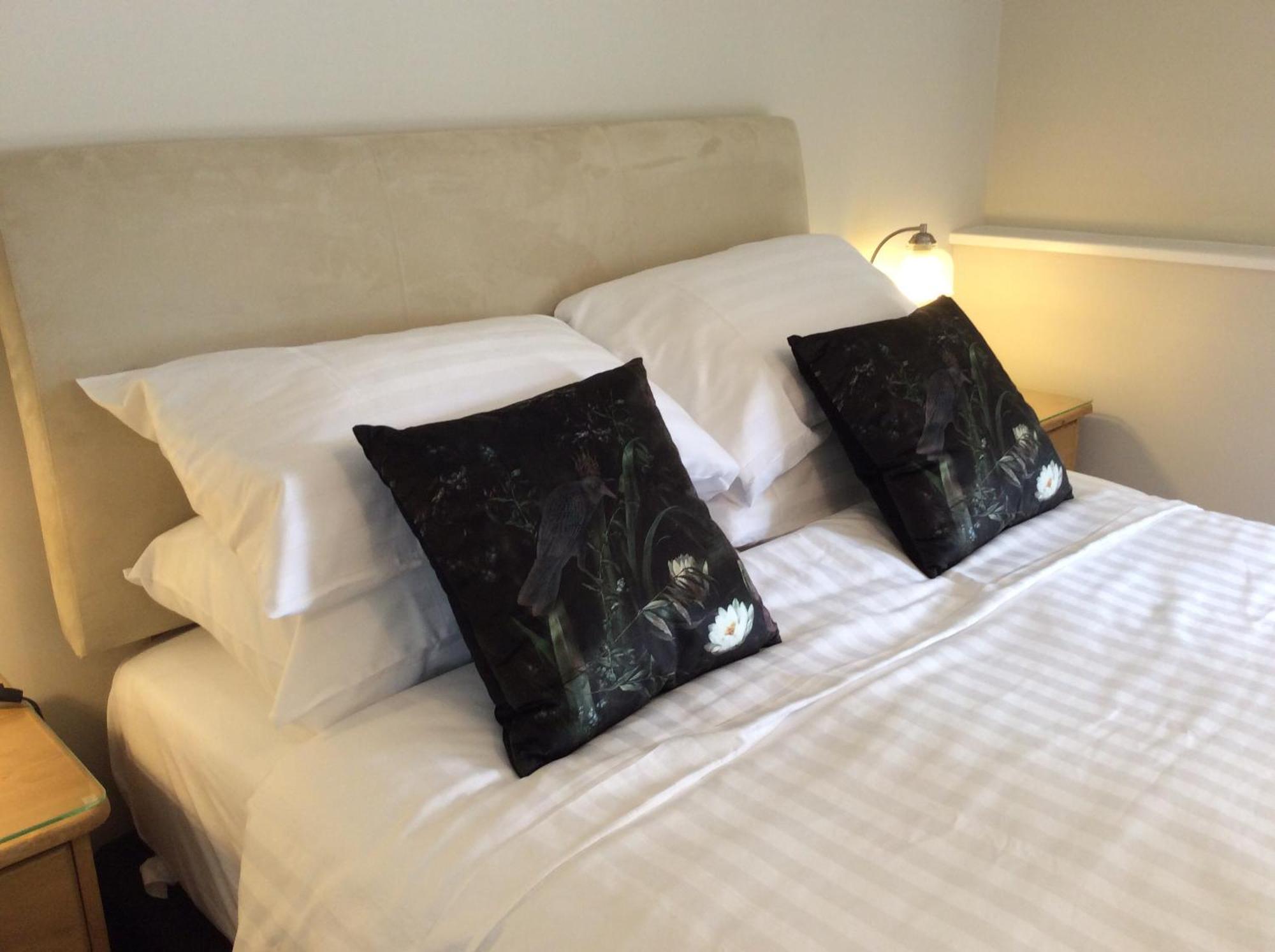 Three-Cranes Bed & Breakfast Turvey Bilik gambar